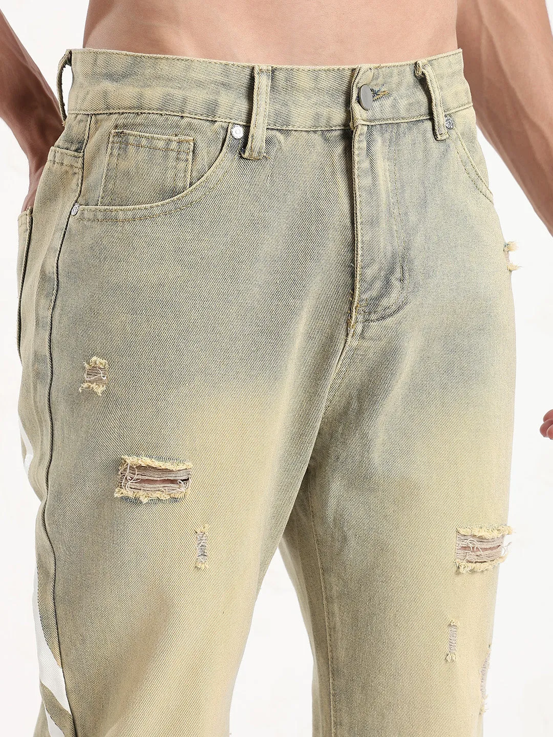 Men Beige Distressed Relaxed Fit Jeans