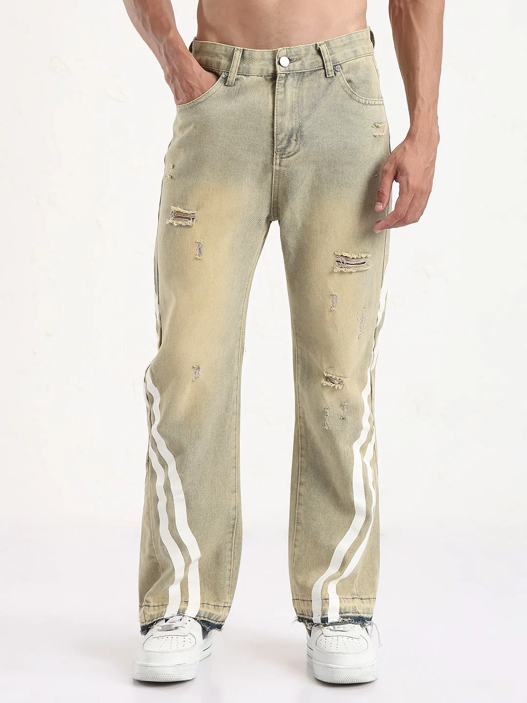 Men Beige Distressed Relaxed Fit Jeans